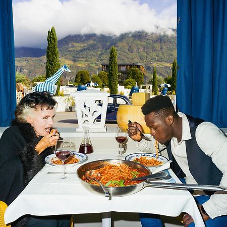 Schlosshof Charme Resort - Hotel & Camping ラナ エクステリア 写真