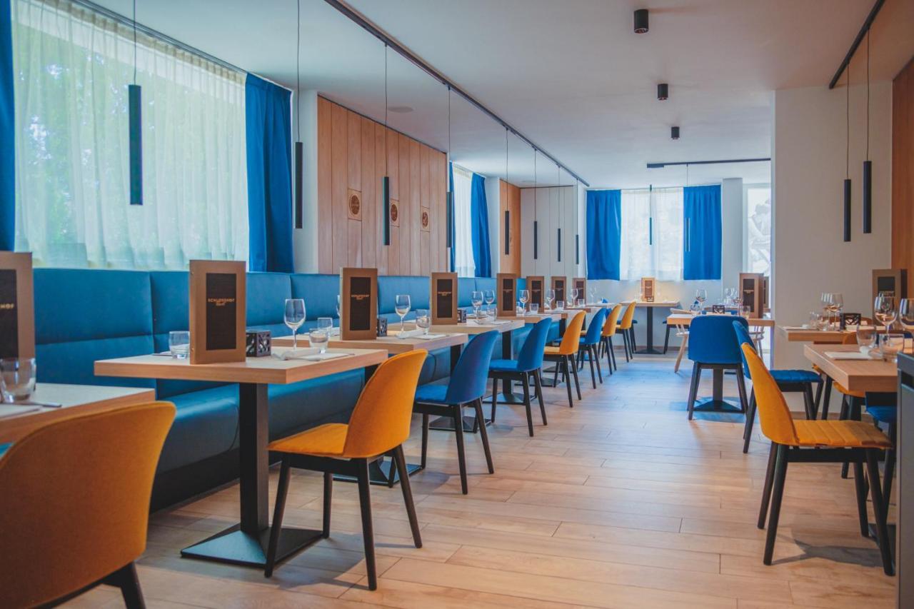 Schlosshof Charme Resort - Hotel & Camping ラナ エクステリア 写真