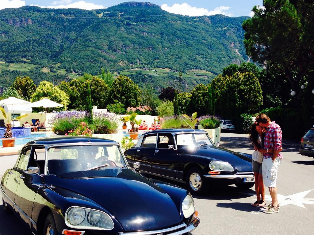 Schlosshof Charme Resort - Hotel & Camping ラナ エクステリア 写真